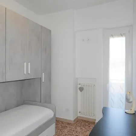 Yuna Rent - Caravaggio * Pescara